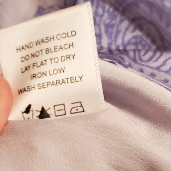 ❗️Sales❗️Majorelle Silk Isabelle Paisley Top - Picture 8 of 8